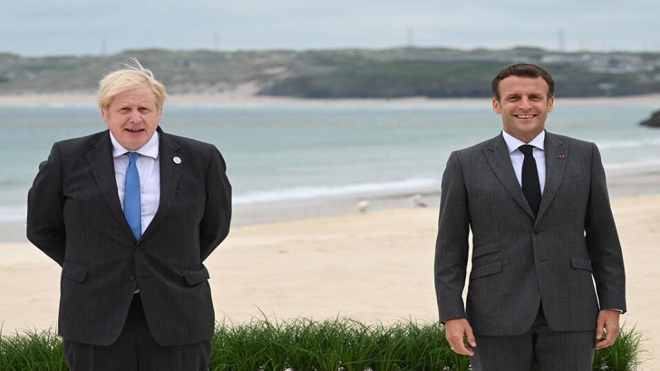 Boris Johnson and Emmanuel Macron